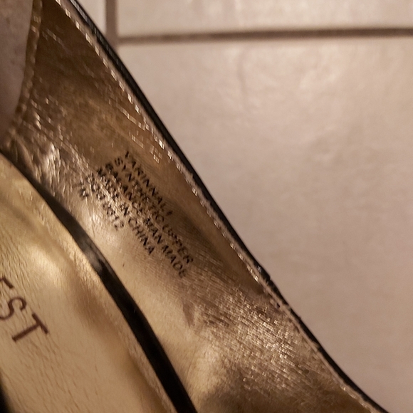 Shoes - Picture 3 of 3